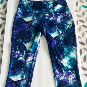 Tek Gear Blue and Green Capri Leggings with Cosmic Design